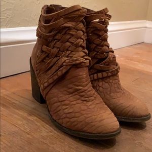 Free People Woven booties size 9